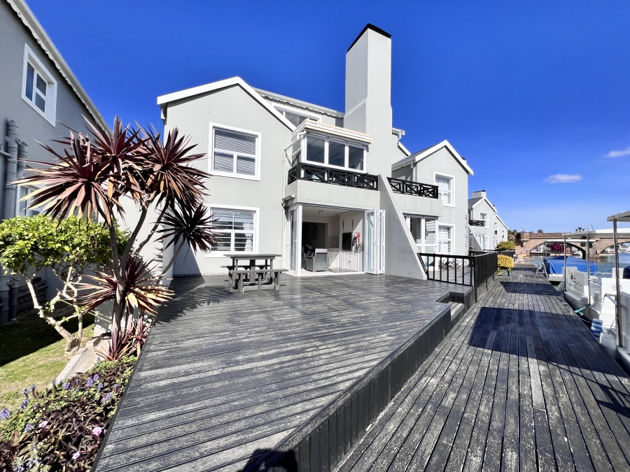 2 Bedroom Property for Sale in Marina Martinique Eastern Cape
